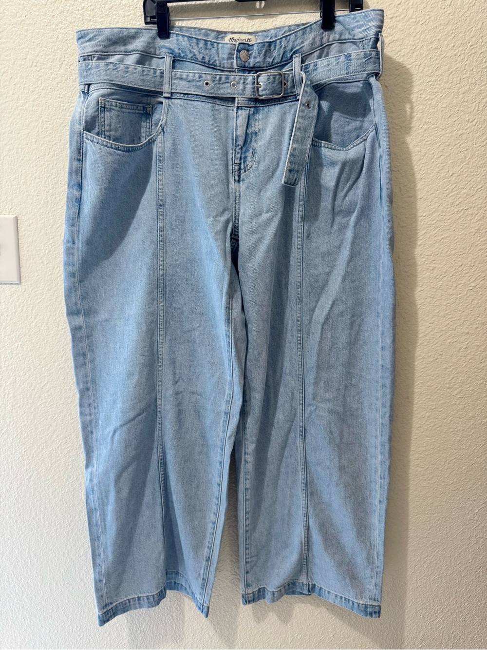 Light Blue High-Waist Wide Leg Baggy Jeans with Belt 16W